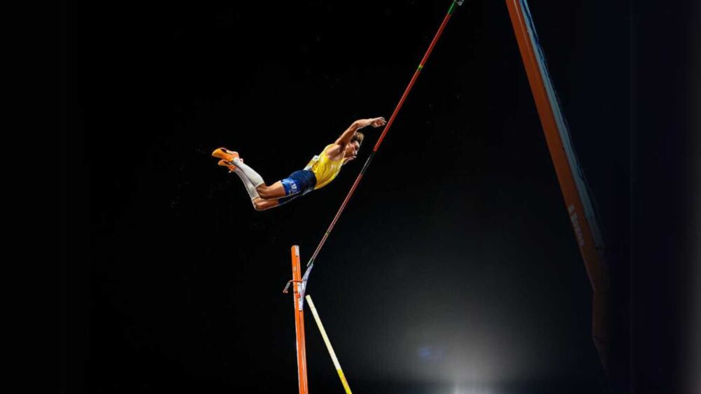 PRESSBILD Mondon Classics stavhopp IFU Arena