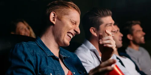 Skrattande publikmedlemmar