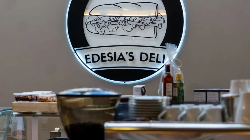 Skylt på Edisias deli