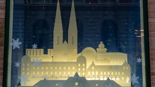 Jul skyltfönster Uppsala domkyrka_destination-uppsala