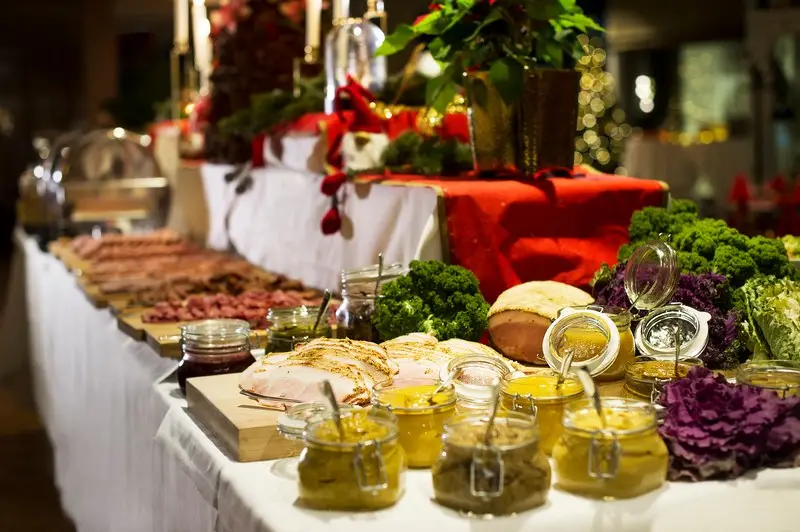 Julmat på bord